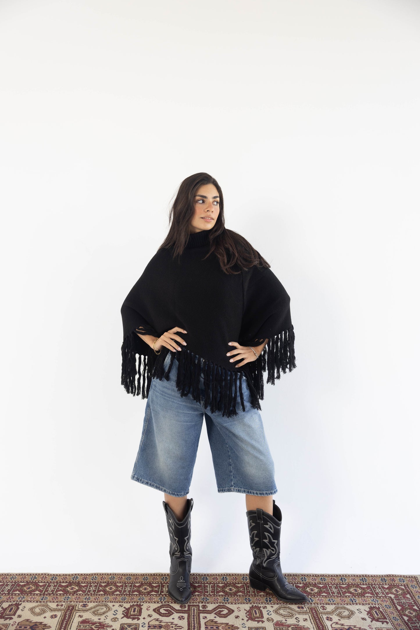 Poncho in Black