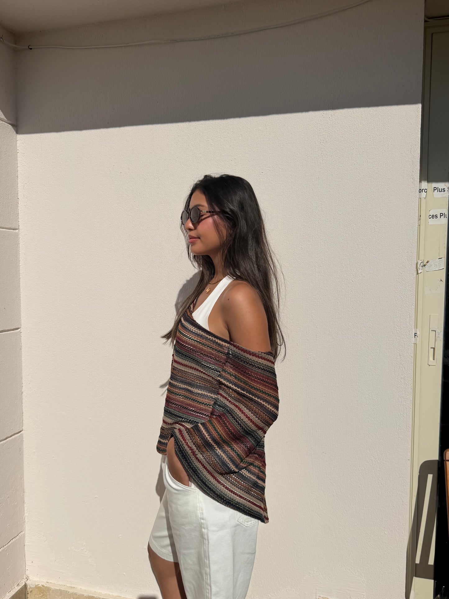 naika poncho in pink burgundy