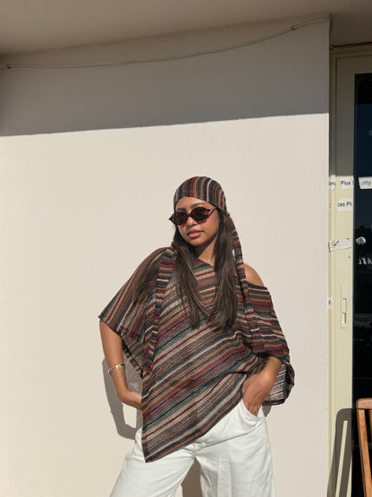 naika poncho in pink burgundy